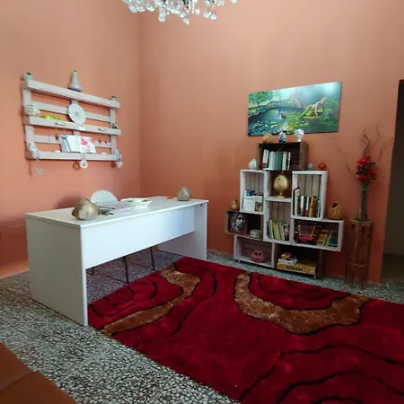 Del Capitano Hostal *