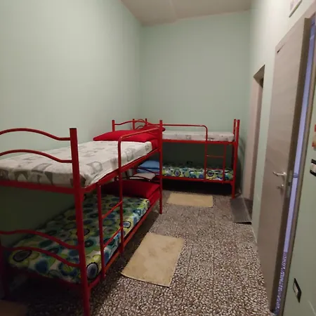 Del Capitano Hostal Taviano (Lecce)